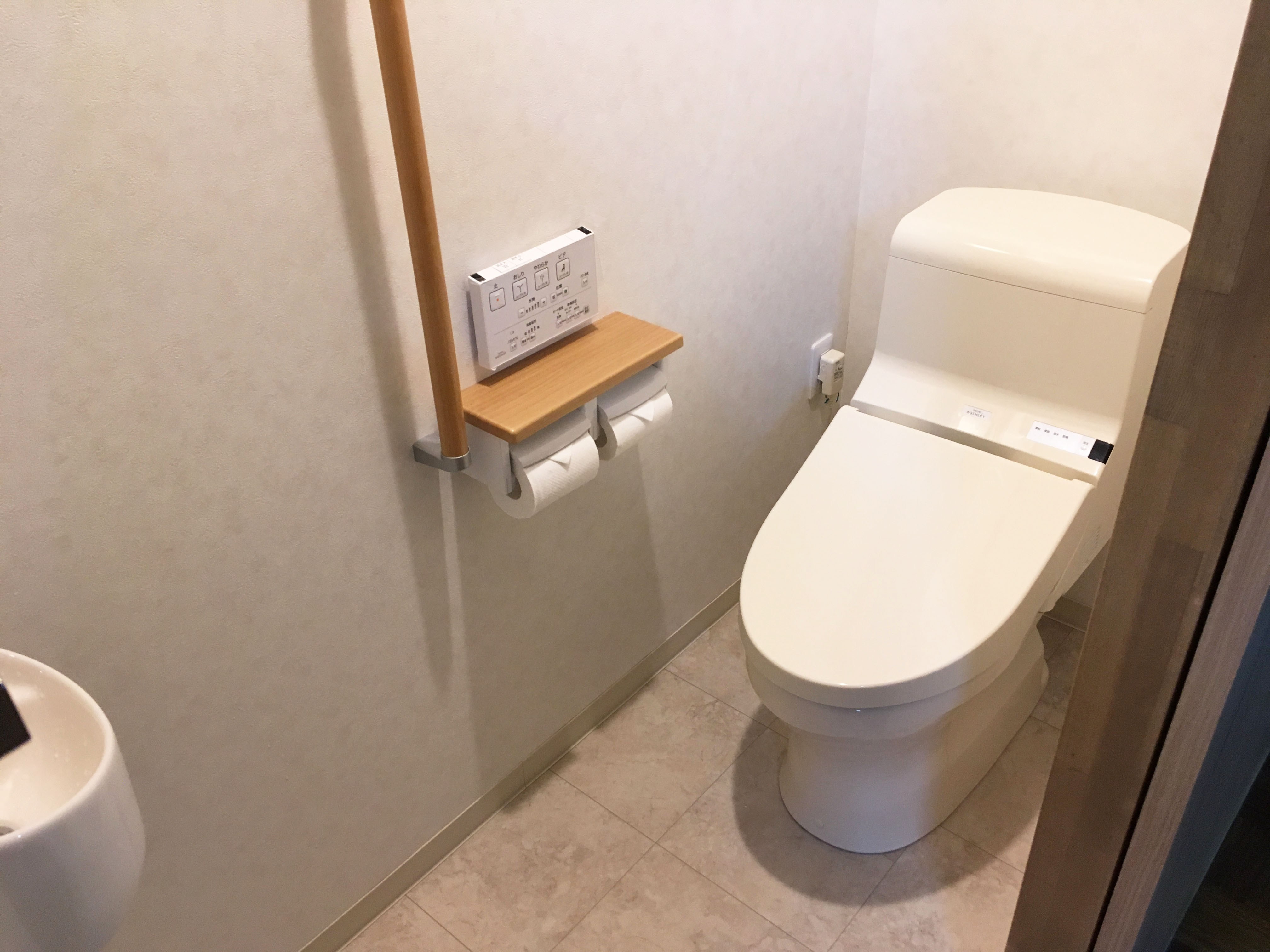 高岡市 【T0100】トイレ改修工事 富山・石川県でリフォームをお考えならオリバーへお任せ下さい！